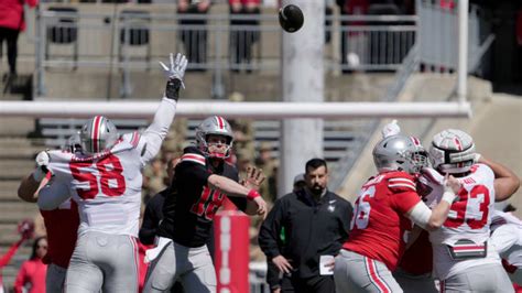 Ohio State Buckeyes quarterback Justin Fields (1) gets ready to throw the ball against Indiana Hoosiers during the third quarter in their NCAA Division I football game on Saturday, Nov. 21, 2020, at Ohio Stadium in Columbus, Ohio.